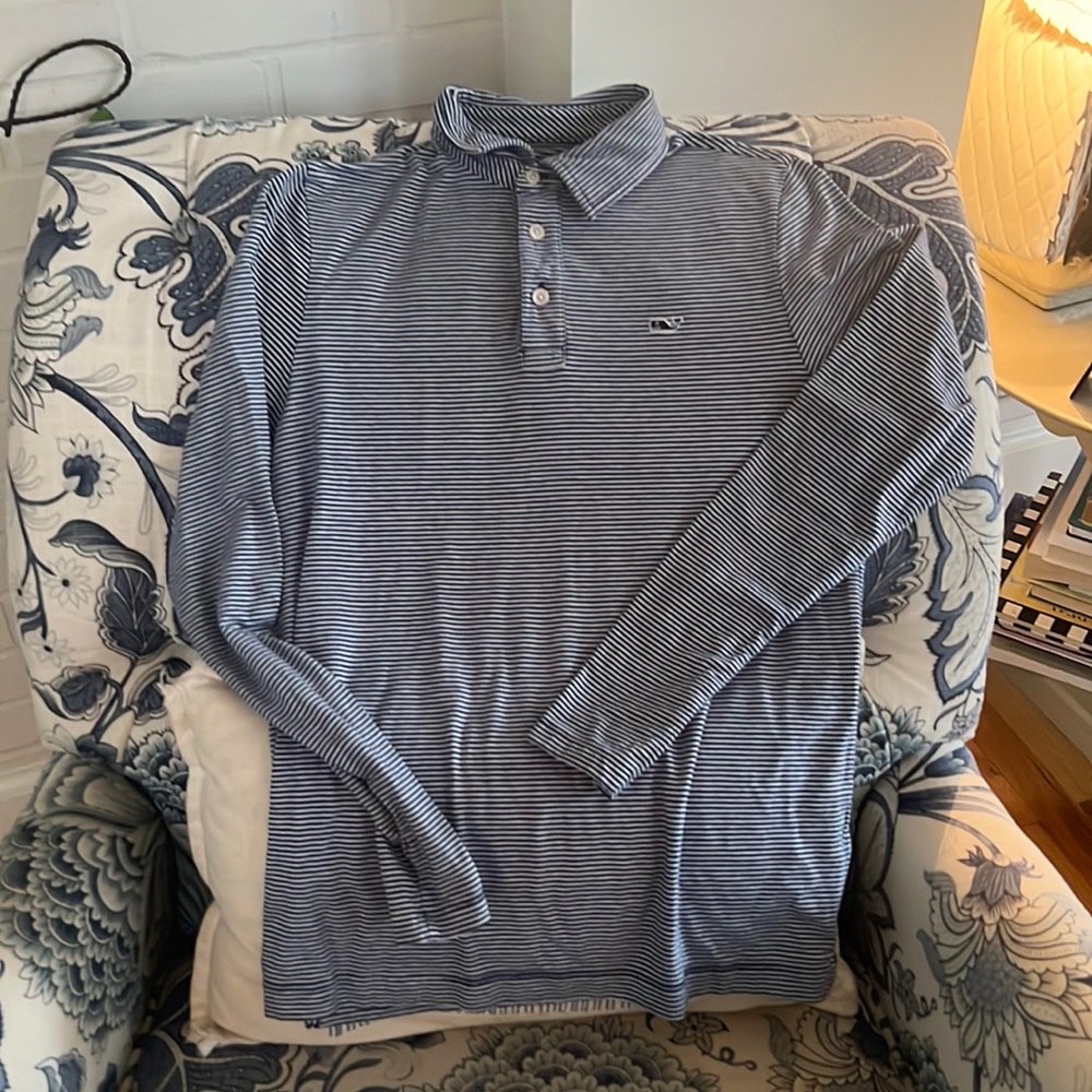 Perfect condition soft vineyard vines Long sleeve polo